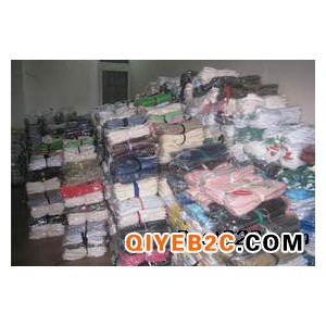 深圳长期大量收购服装回收库存服装