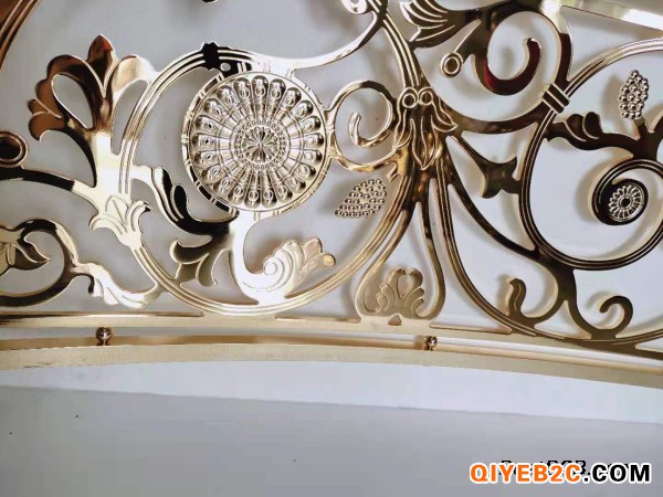 别墅室内装饰铝板激光镂空花格楼梯护栏特色