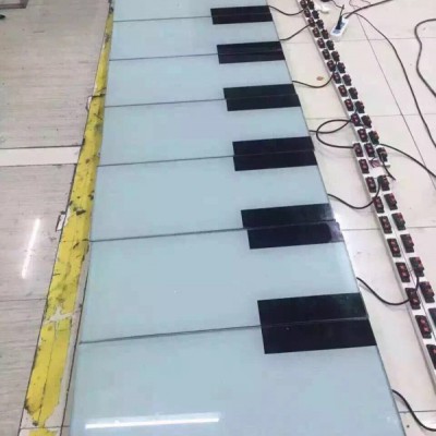 互动体验人气招揽地板钢琴定制出售 一手货源模型定制