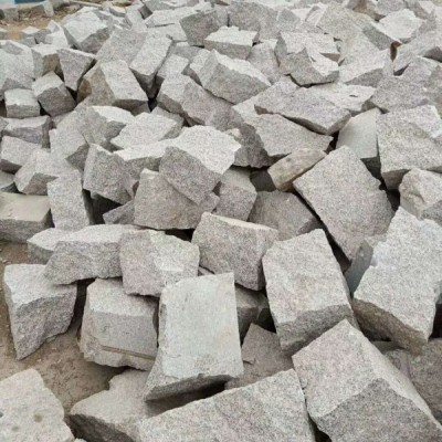 天津石料厂供应垒墙毛石河道护坡石花岗岩石头。