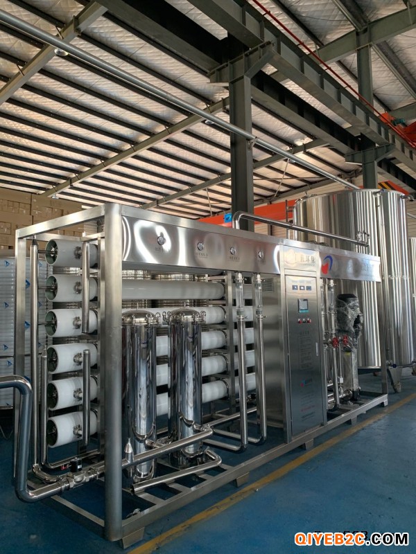 宁夏昌海环保桶装水设备每小时可生产450桶装生产线