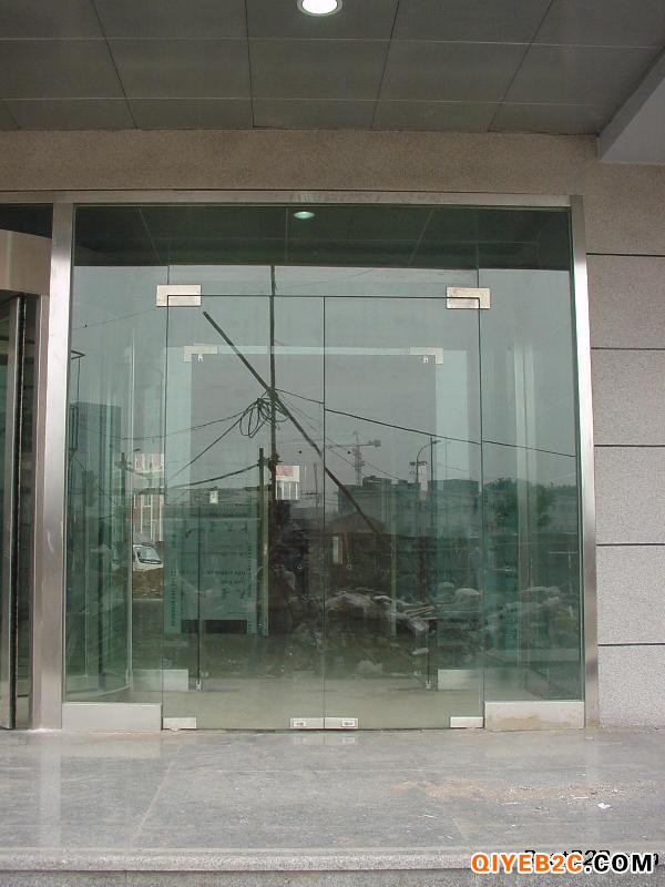 北京莲宝路拆装店铺玻璃门安装双开玻璃门