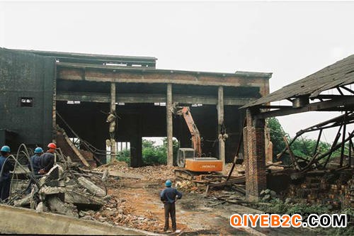 上海工厂化工设备拆除钢结构大罐框架拆除回收