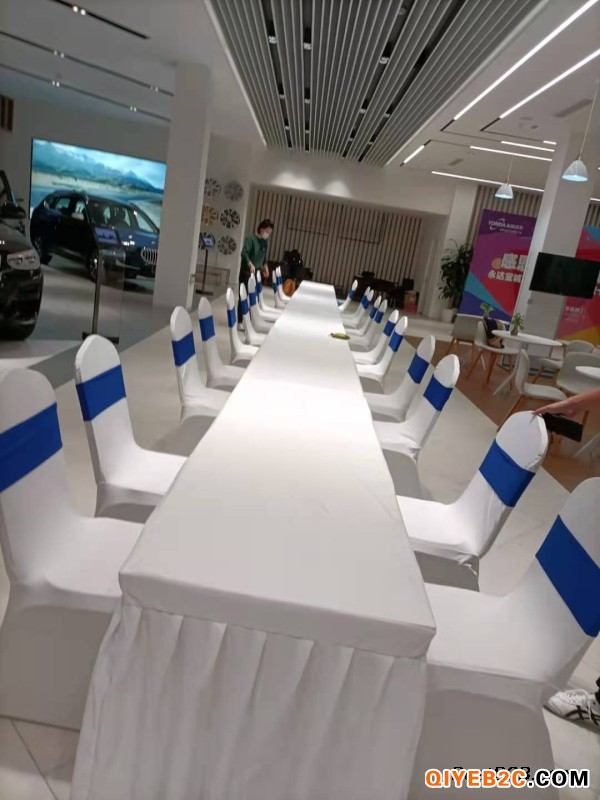 上海提供长条桌宴会椅租赁办公桌椅租赁一米线铁马租赁