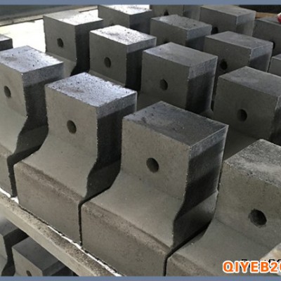郑州四季火厂家定制生产碳化硅砖